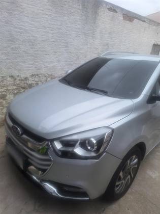 JAC T40 1.6 16V GASOLINA 4P CVT